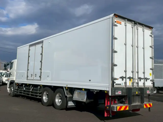 日野 プロフィア 2DG-FR1AHC(2WD)の写真6