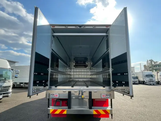 日野 プロフィア 2DG-FR1AHC(2WD)の写真10