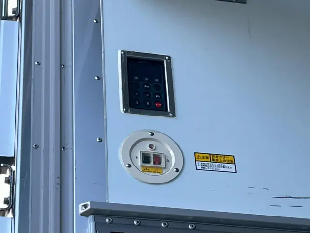 日野 プロフィア 2DG-FR1AHC(2WD)の写真14