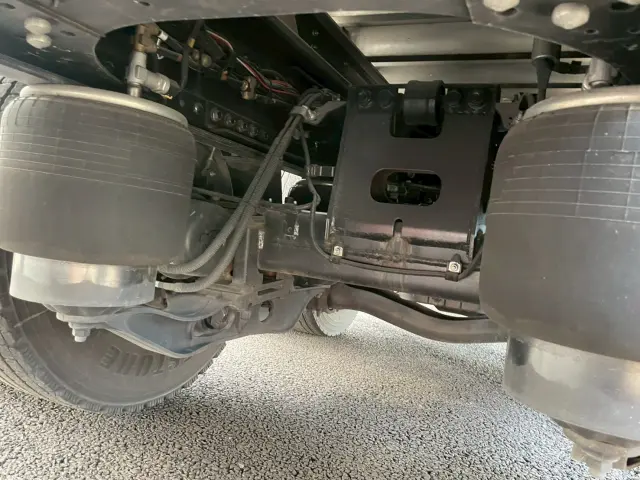 日野 プロフィア 2DG-FR1AHC(2WD)の写真25