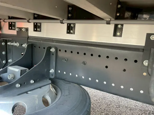 日野 プロフィア 2DG-FR1AHC(2WD)の写真28