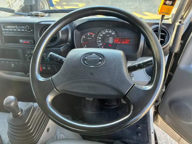 日野 デュトロ TKG-XZU620T(2WD)の写真36