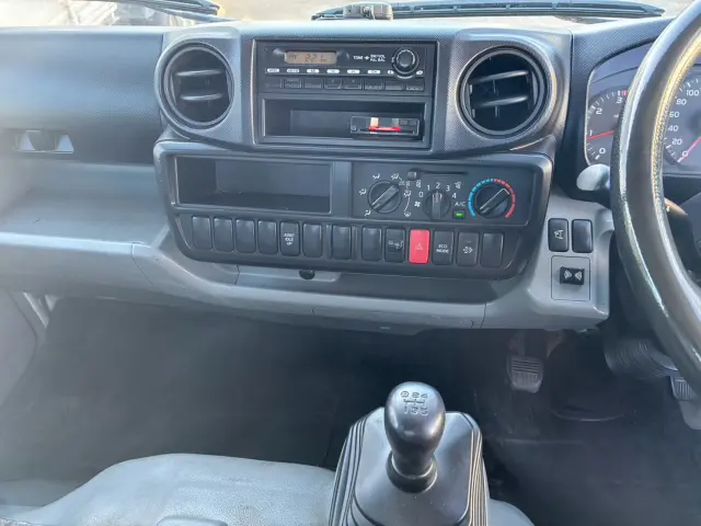 日野 デュトロ TKG-XZU620T(2WD)の写真37