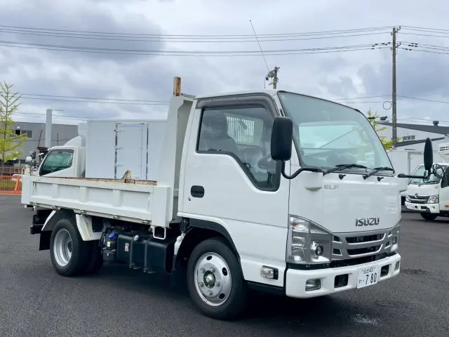 いすゞ エルフ 2RG-NJR88AD(2WD)の写真3
