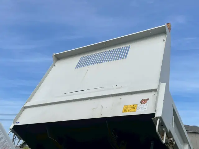 いすゞ エルフ 2RG-NJR88AD(2WD)の写真21