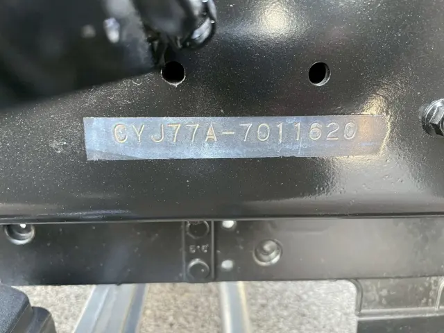 いすゞ ギガ QKG-CYJ77A(8x4)の写真28