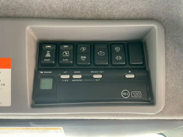 いすゞ ギガ QKG-CYJ77A(8x4)の写真46