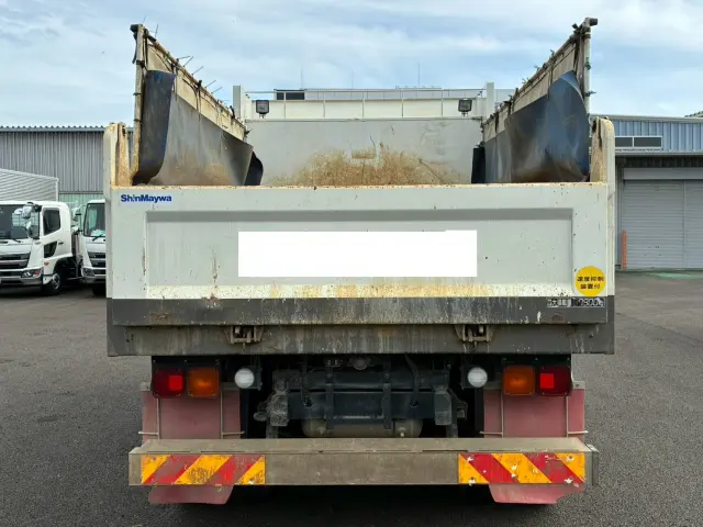 いすゞ フォワード 2RG-FTR90U2(2WD)の写真5