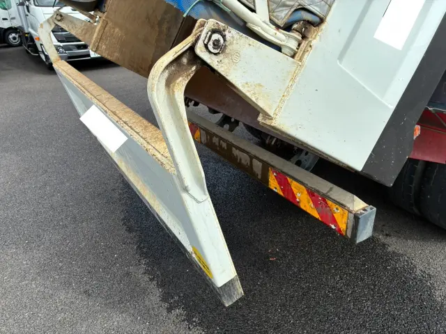いすゞ フォワード 2RG-FTR90U2(2WD)の写真13