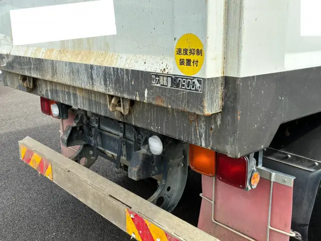 いすゞ フォワード 2RG-FTR90U2(2WD)の写真17