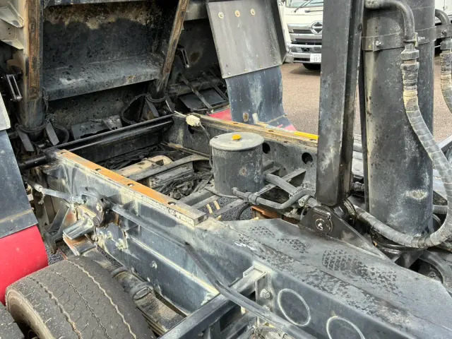 いすゞ フォワード 2RG-FTR90U2(2WD)の写真21