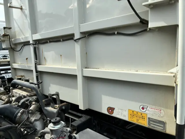 いすゞ フォワード 2RG-FTR90U2(2WD)の写真24