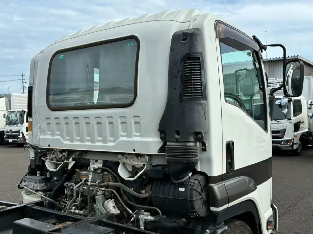 いすゞ フォワード 2RG-FTR90U2(2WD)の写真28
