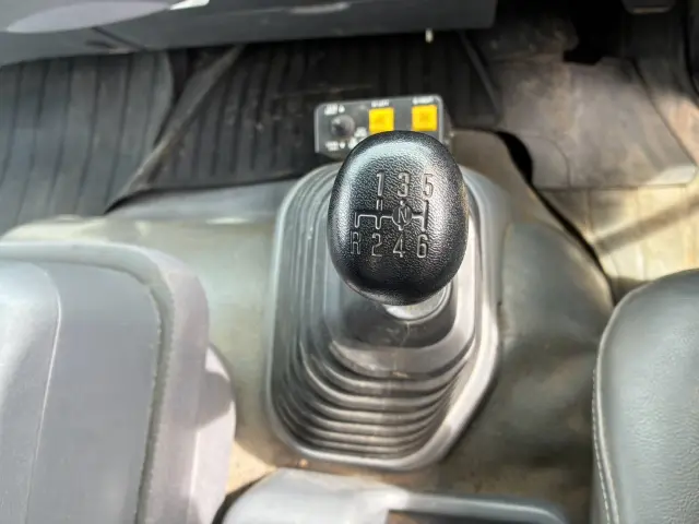 いすゞ フォワード 2RG-FTR90U2(2WD)の写真42