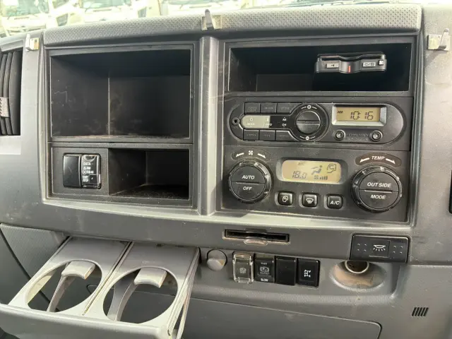 いすゞ フォワード 2RG-FTR90U2(2WD)の写真44