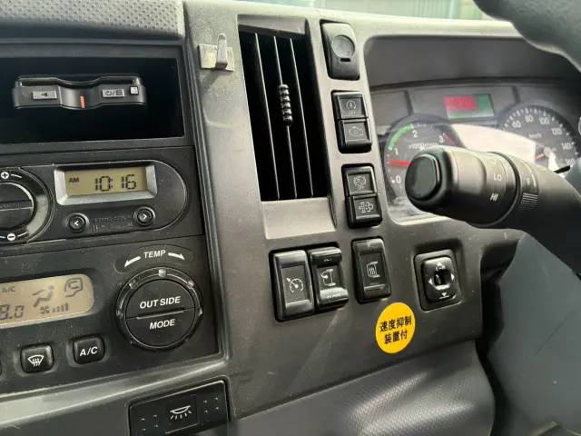 いすゞ フォワード 2RG-FTR90U2(2WD)の写真45