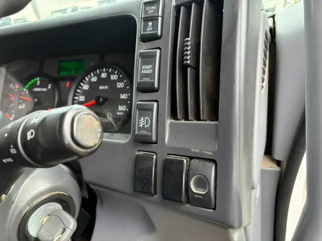 いすゞ フォワード 2RG-FTR90U2(2WD)の写真46