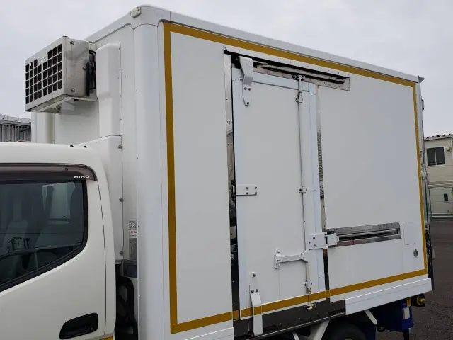 日野 デュトロ 2KG-XZU675M(4WD)の写真7