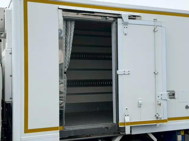 日野 デュトロ 2KG-XZU675M(4WD)の写真8