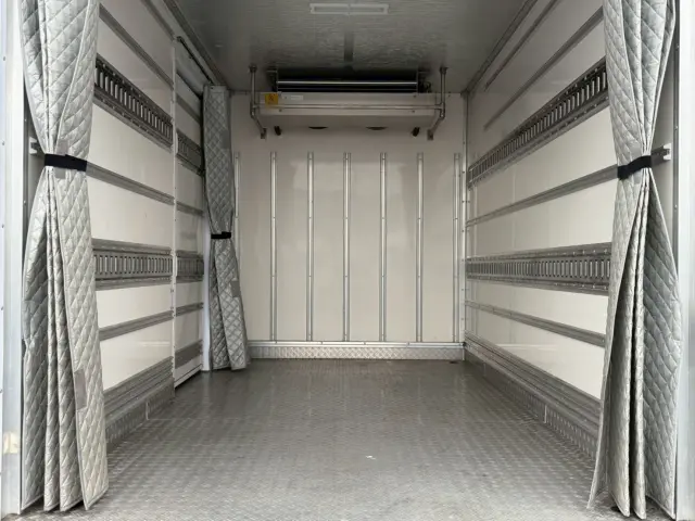 日野 デュトロ 2KG-XZU675M(4WD)の写真11