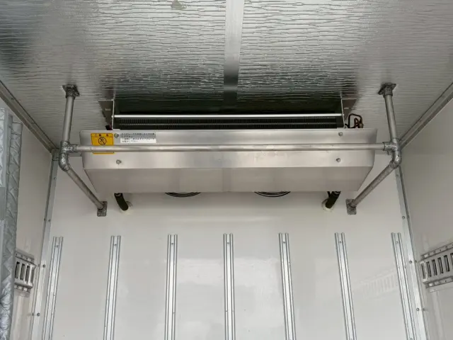 日野 デュトロ 2KG-XZU675M(4WD)の写真12