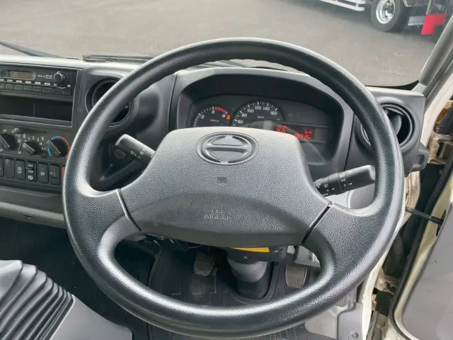 日野 デュトロ TKG-XZU710M(2WD)の写真41