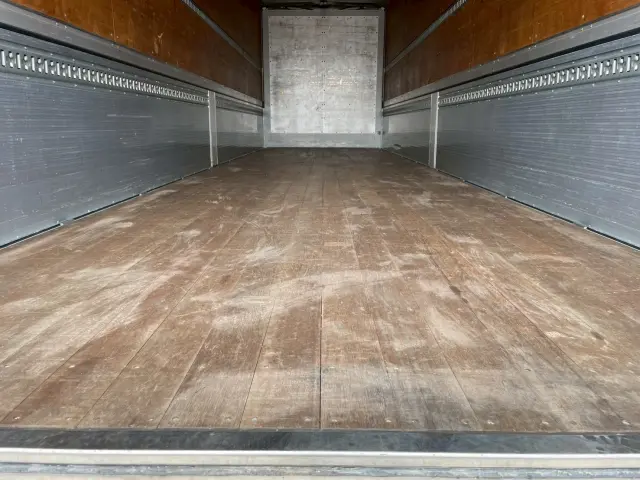 日野 プロフィア 2DG-FW1AHG(8x4)の写真12