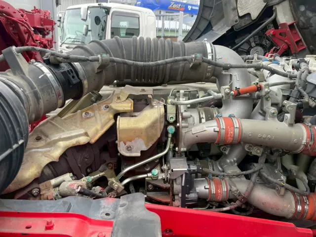 日野 プロフィア 2DG-FW1AHG(8x4)の写真28