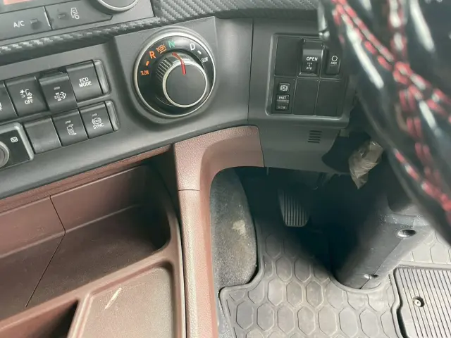 日野 プロフィア 2DG-FW1AHG(8x4)の写真33