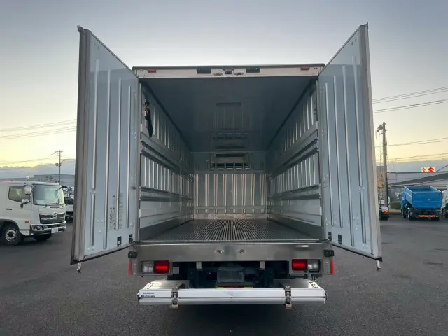 日野 レンジャー 2KG-FD2ABG(2WD)の写真9