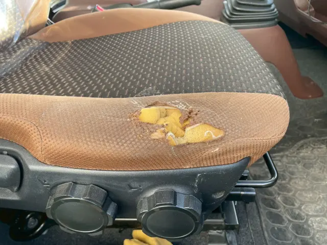 日野 レンジャー 2KG-FD2ABG(2WD)の写真40