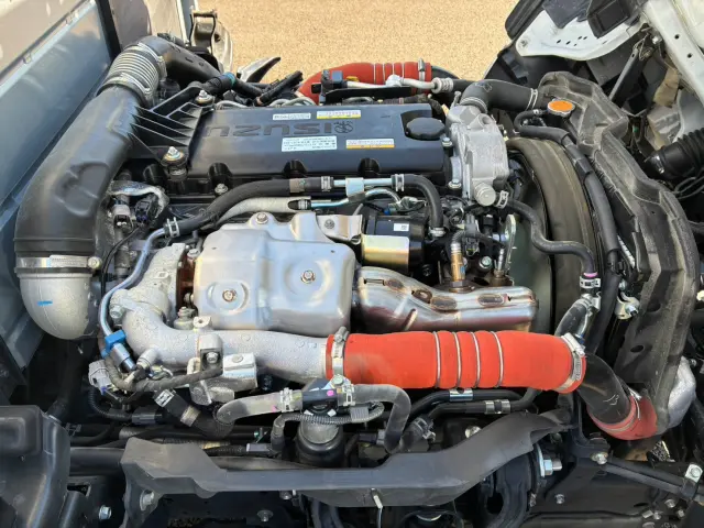 いすゞ エルフ 2RG-NJR88A(2WD)の写真36
