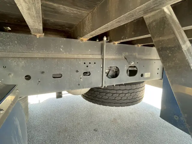 いすゞ フォワード 2RG-FTR90V2(2WD)の写真25