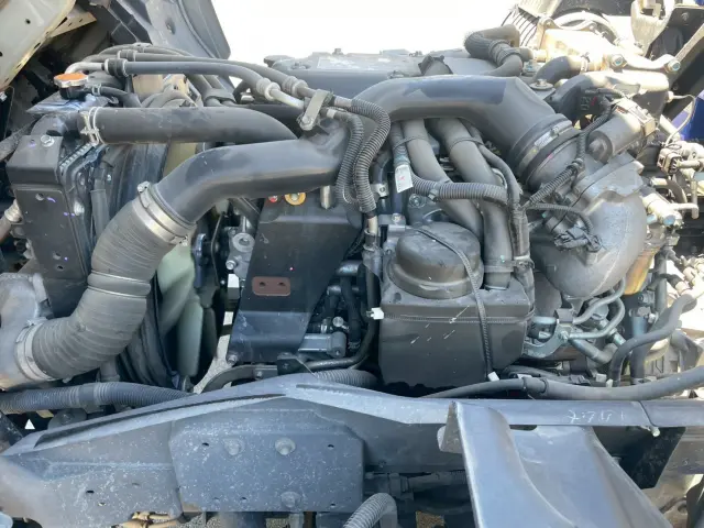 いすゞ フォワード 2RG-FTR90V2(2WD)の写真26