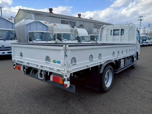 トヨタ ダイナ 2RG-XZU655(2WD)の写真4