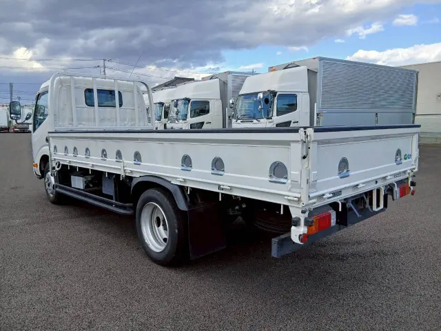 トヨタ ダイナ 2RG-XZU655(2WD)の写真6