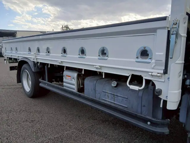 トヨタ ダイナ 2RG-XZU655(2WD)の写真8