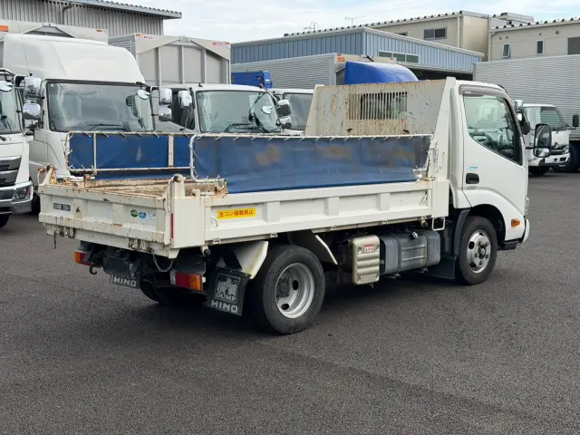 日野 デュトロ 2RG-XZC600T(2WD)の写真4