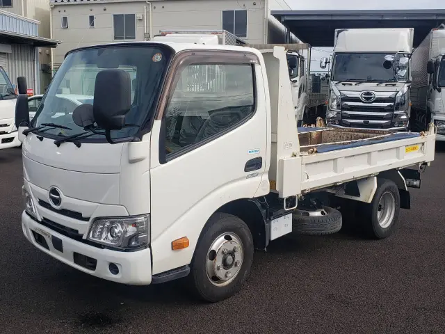 日野 デュトロ 2RG-XZC600T(2WD)の写真7