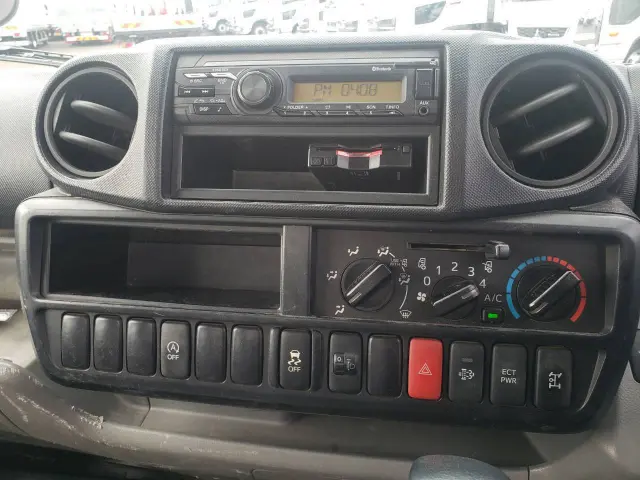 日野 デュトロ 2RG-XZC600T(2WD)の写真46