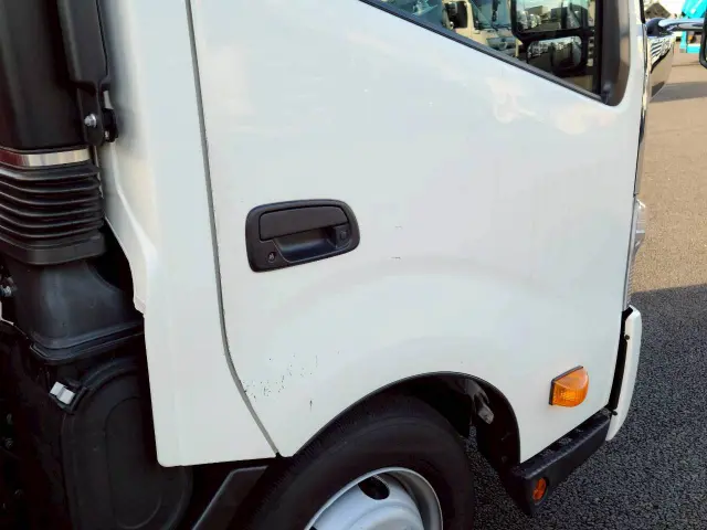 日野 デュトロ 2RG-XZU712M(2WD)の写真32