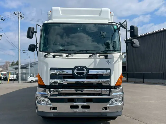 日野 プロフィア QPG-FR1AEXEJ(2WD)の写真2