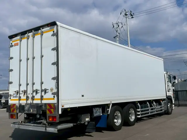 日野 プロフィア QPG-FR1AEXEJ(2WD)の写真4