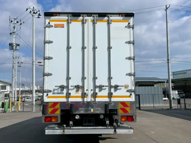 日野 プロフィア QPG-FR1AEXEJ(2WD)の写真5