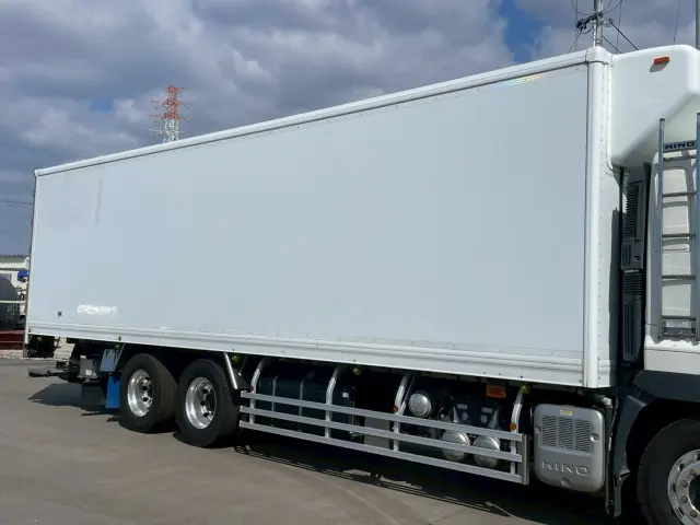 日野 プロフィア QPG-FR1AEXEJ(2WD)の写真10