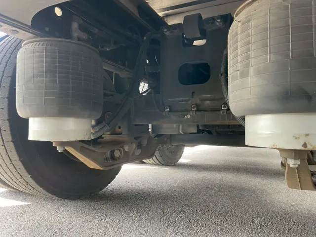 日野 プロフィア QPG-FR1AEXEJ(2WD)の写真35