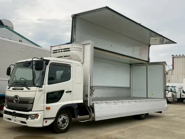 日野 レンジャー 2KG-FD2ABA(2WD)の写真1