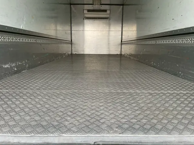 日野 レンジャー 2KG-FD2ABA(2WD)の写真12