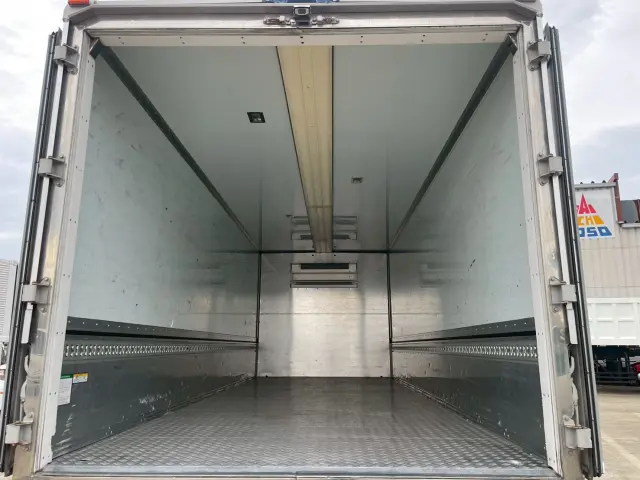 日野 レンジャー 2KG-FD2ABA(2WD)の写真14