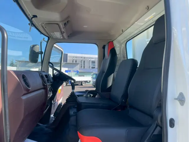 日野 レンジャー 2KG-FC2ABA(2WD)の写真33